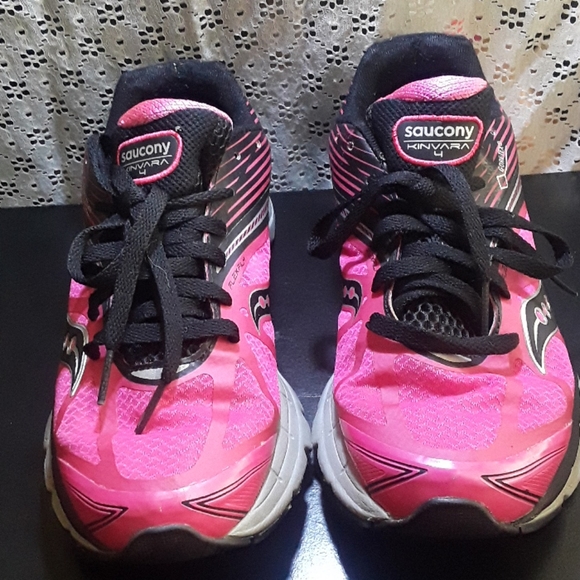 Saucony Shoes - Saucony Women's Kinvara 4 Black Pink Women's 7.5